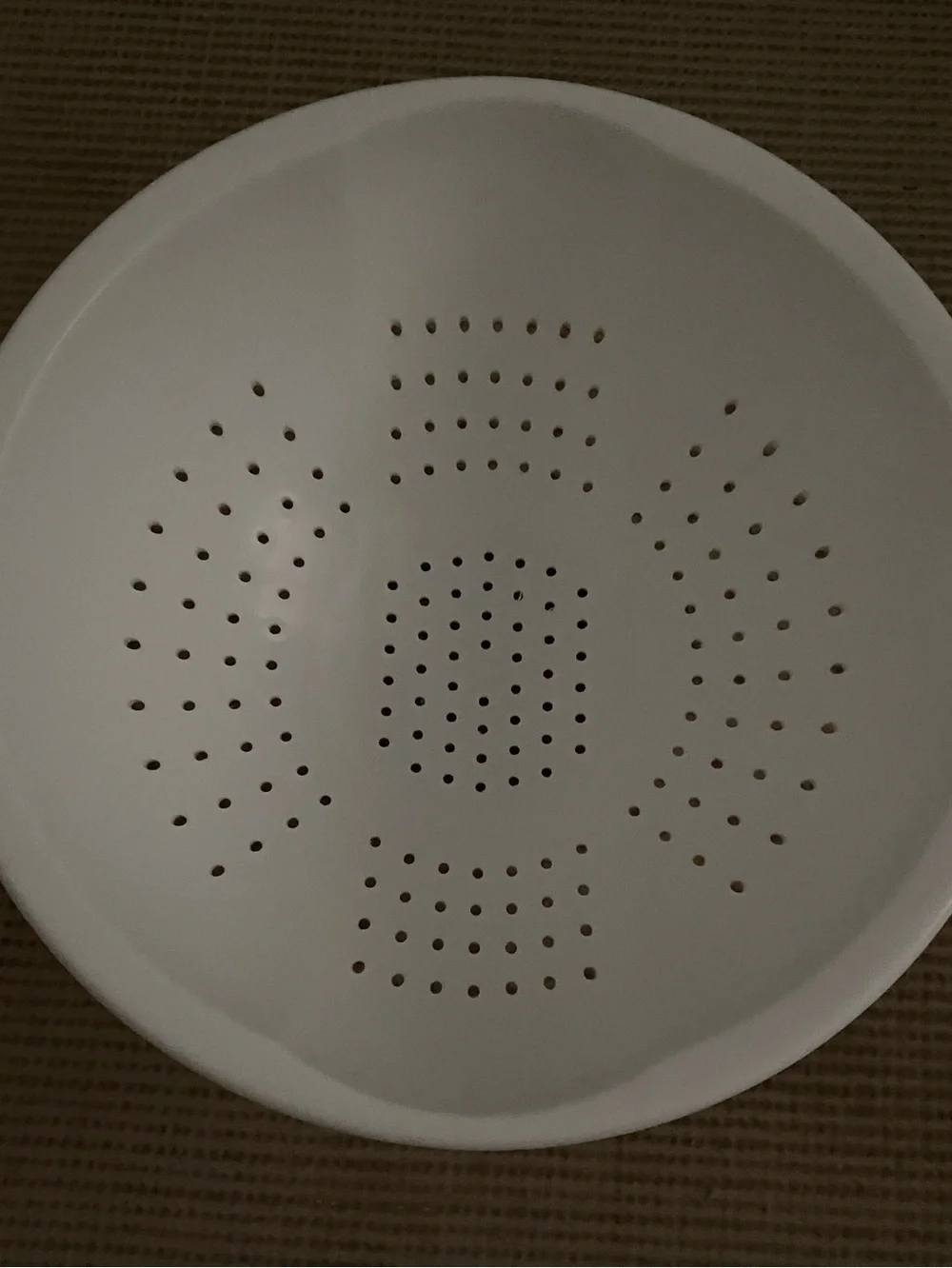 White Plastic Large Colander w/ Handles, Reusable Stain Resistant. 12 inches.